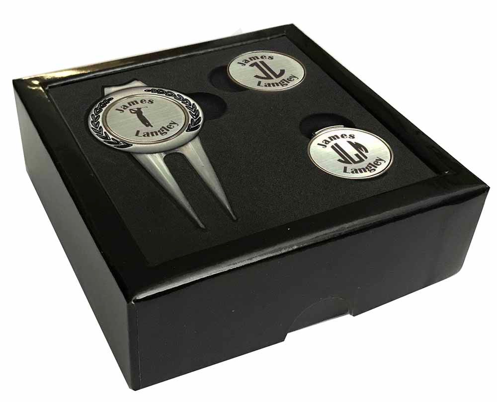 Personalized golf divot tool gift set with magnetic markers in an engraved box